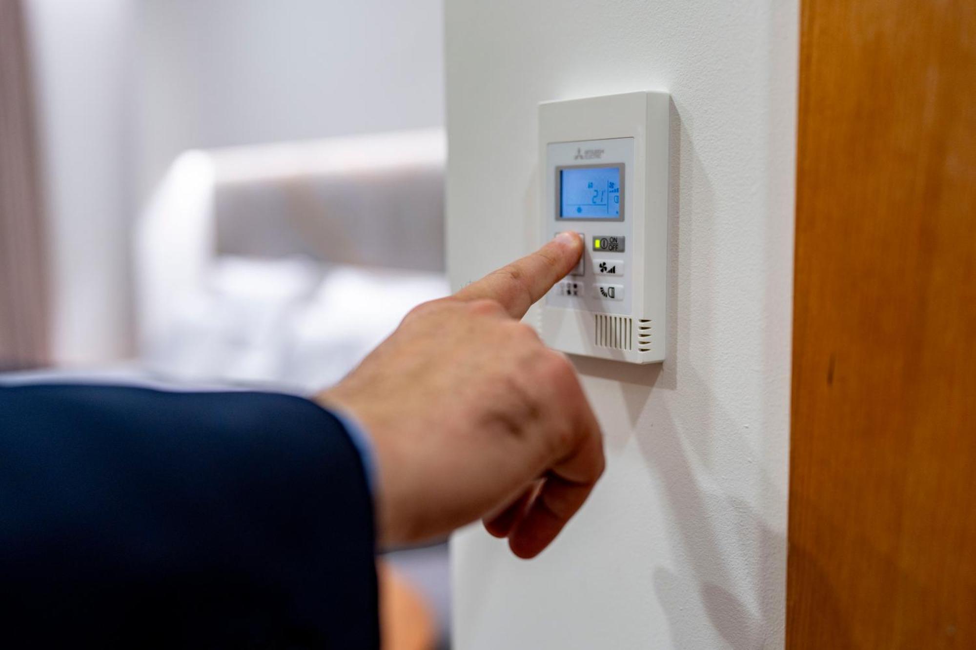Torreluz Suites Almeria Bagian luar foto