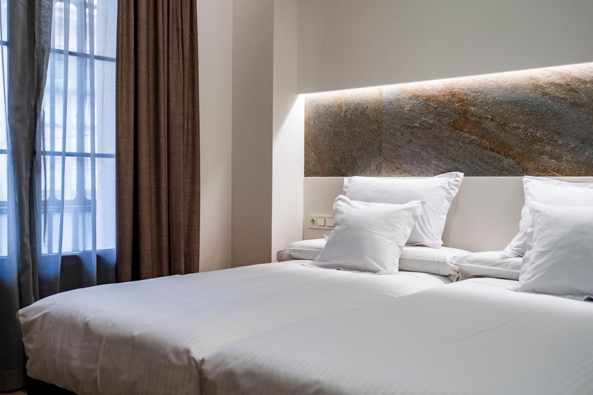 Torreluz Suites Almeria Bagian luar foto