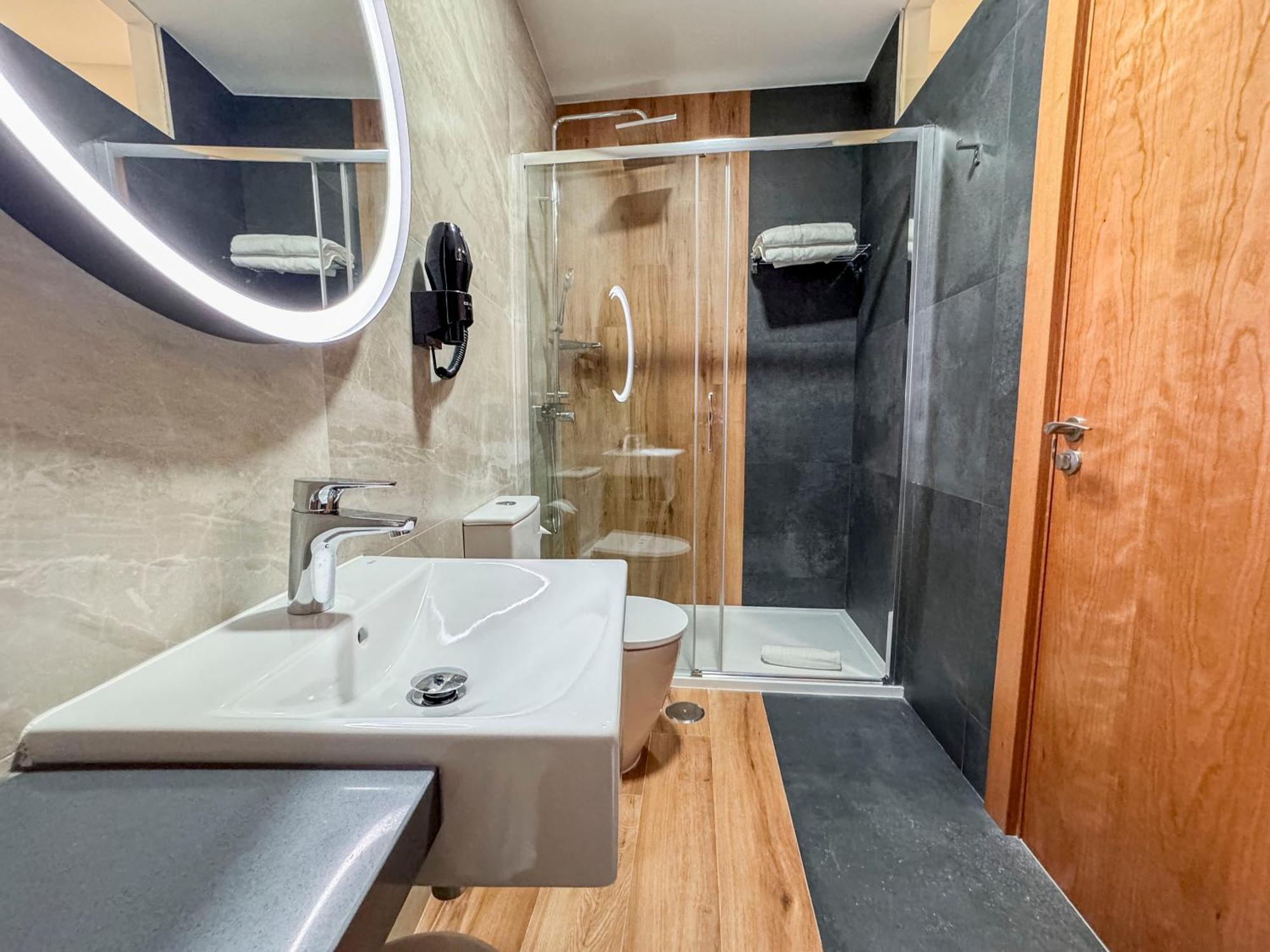 Torreluz Suites Almeria Bagian luar foto